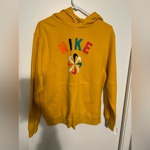 Nike Circle Swoosh Hoodie - Men's Medium